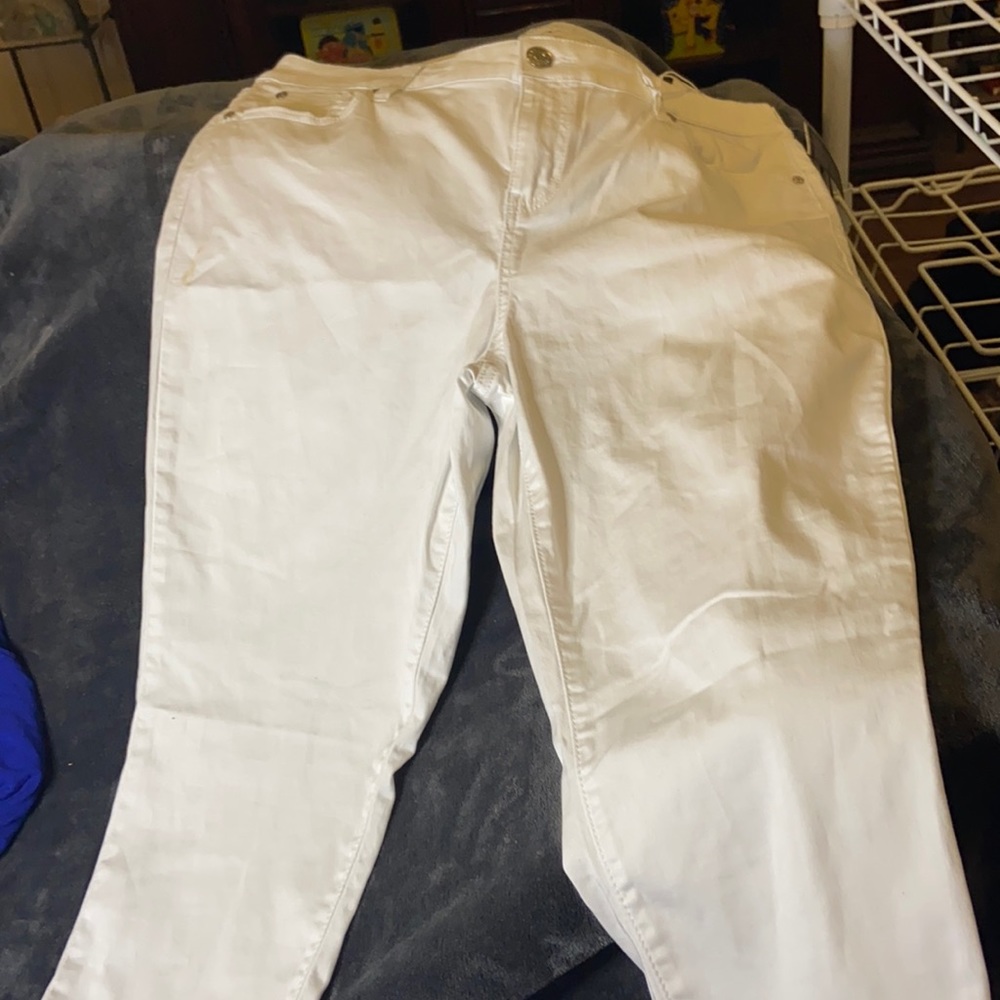 Brand new celebrity pink jeans SZ 16